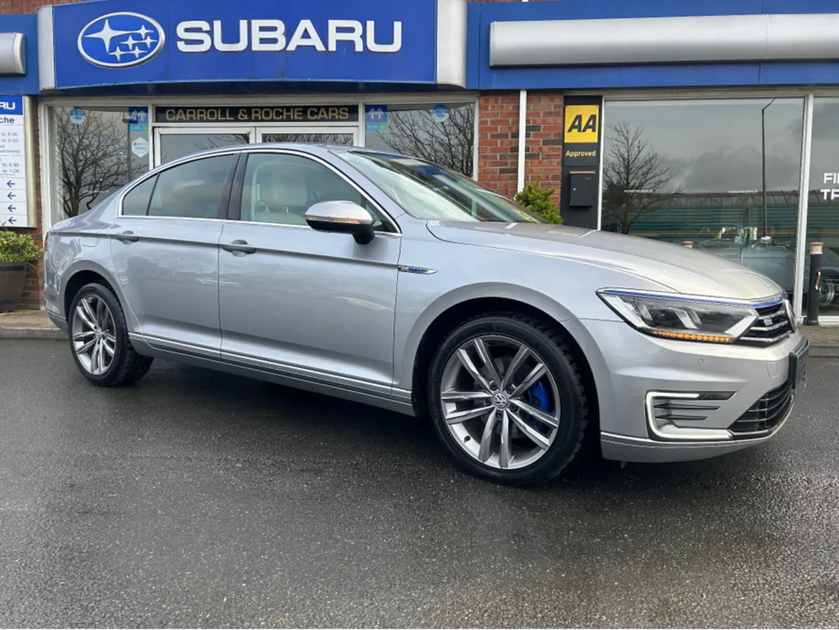 Volkswagen Passat 1.4 TSI GTE 218PS -Hybrid Automa - Image 2