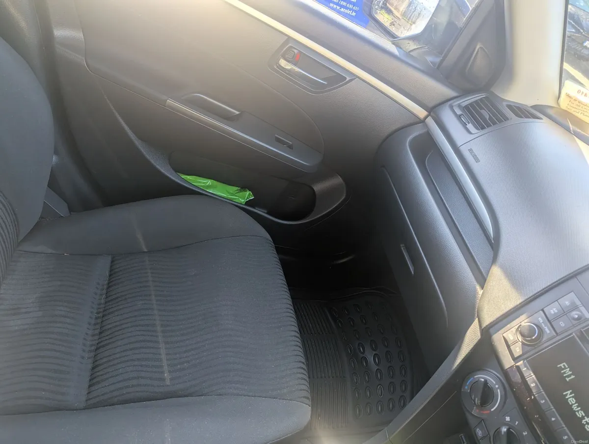Suzuki Swift 2012 - Image 4