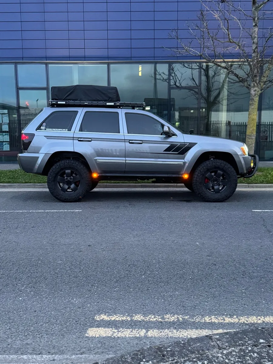 2008 Jeep Grand Cherokee Overland - Image 3