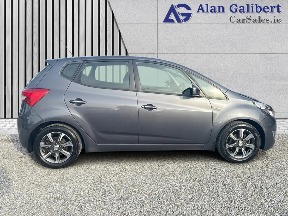 Hyundai ix20 1.6 Diesel DELUXE 5DR - Image 3