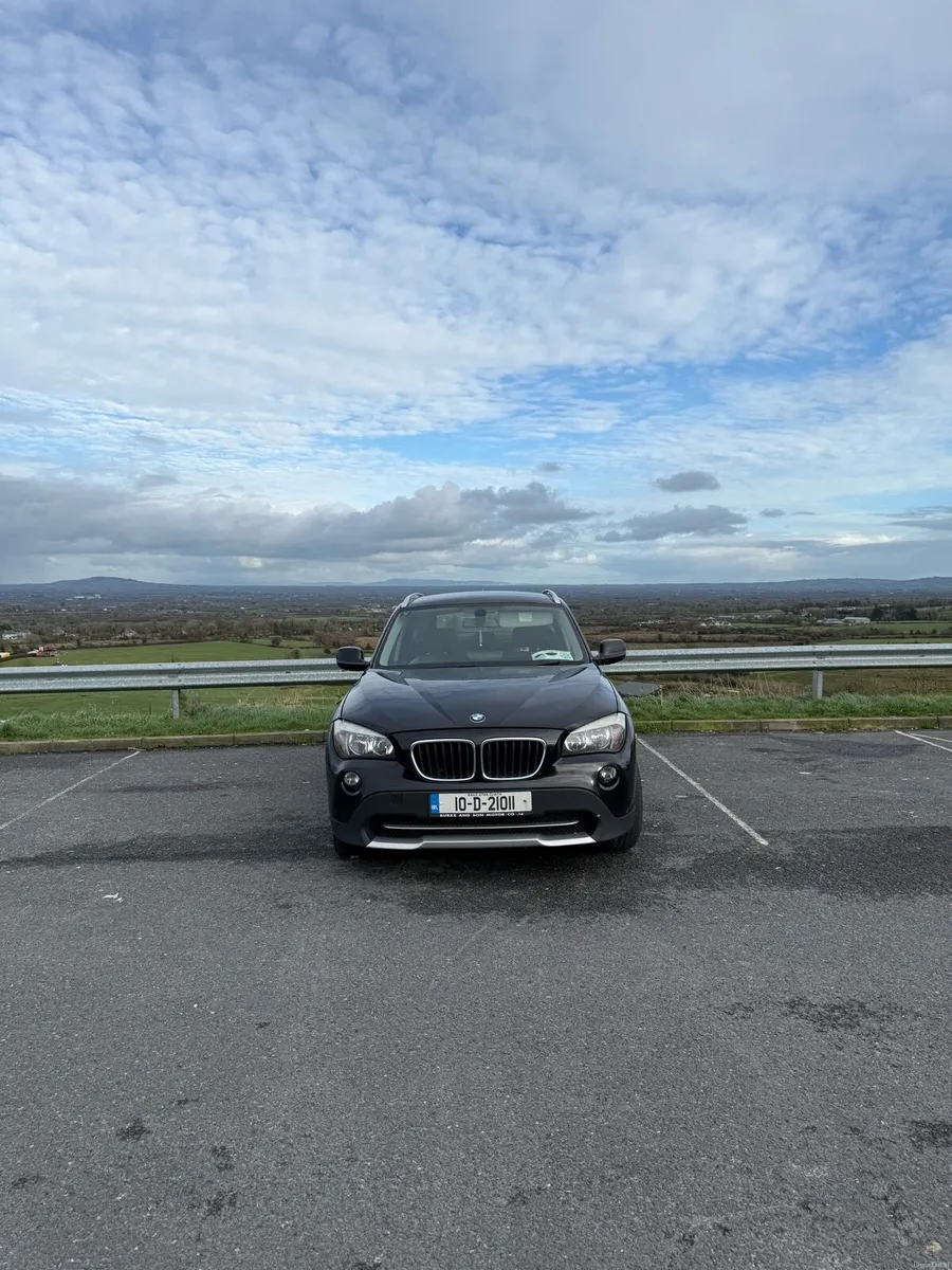 BMW x1 - Image 1