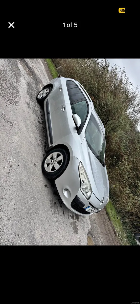 Renault Megane 2010 - Image 2