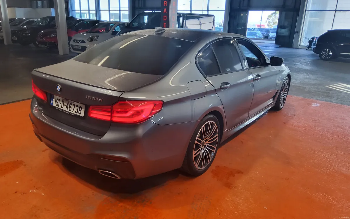 BMW 5-Series 2019 - Image 4
