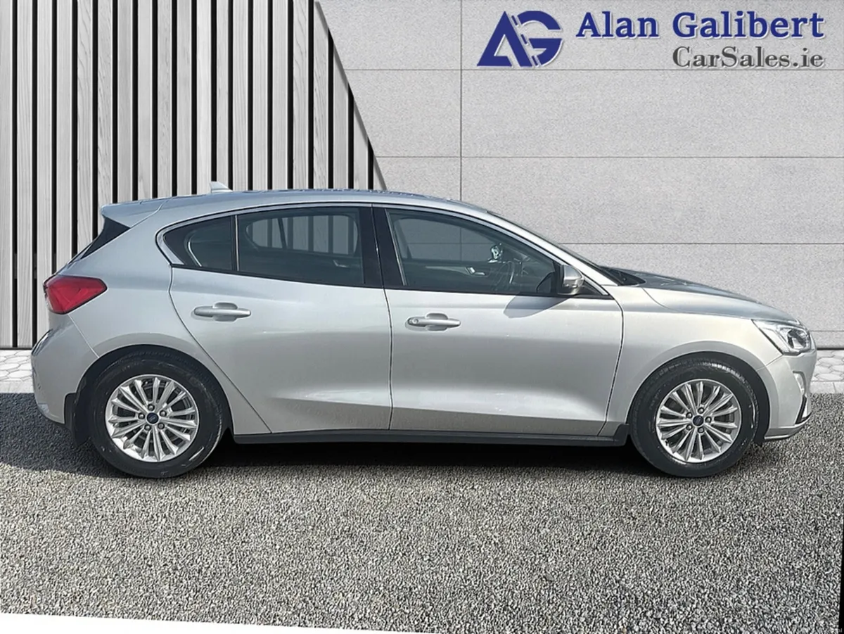 Ford Focus TITANIUM 1.0 ECOBOOST - Image 3