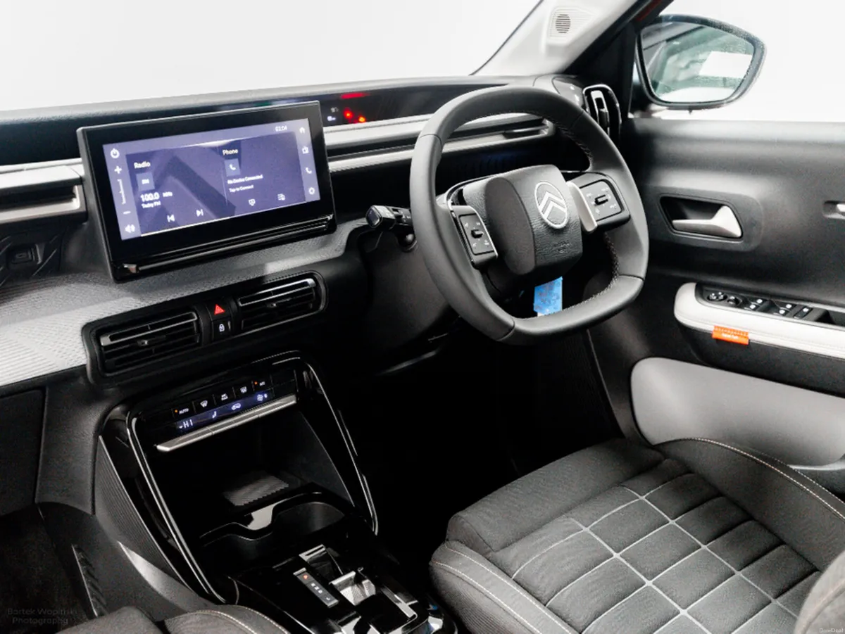 Citroen C3 Aircross PLUS 1.2 Petrol Hybrid Auto 14 - Image 6