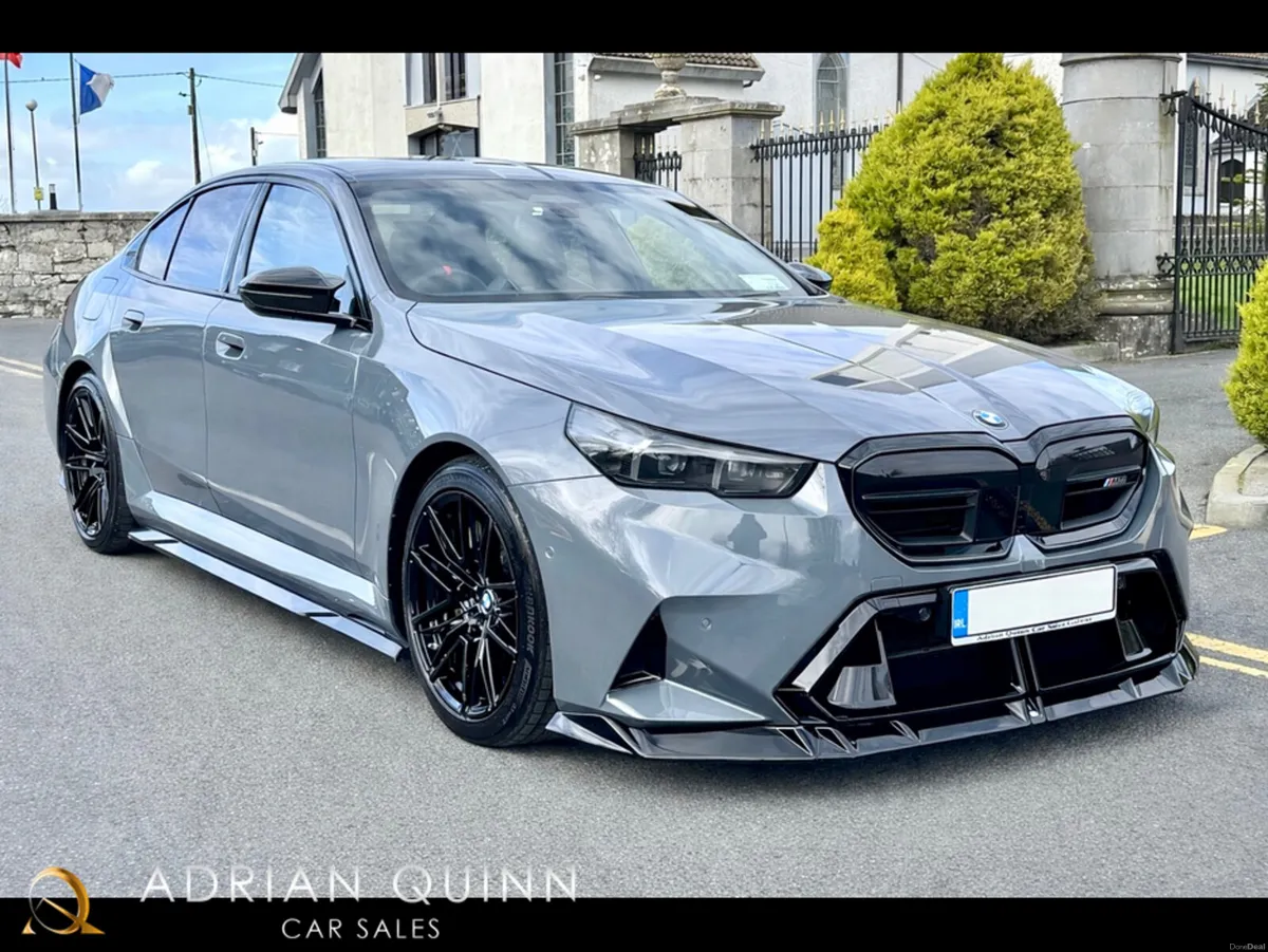 BMW M5 ULTIMATE PACK 730 BHP==COST €180K NEW==CARB - Image 4