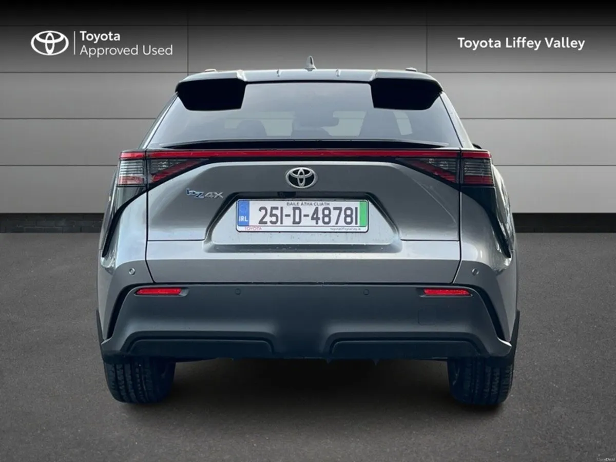 Toyota bZ4X BZ4X SPORT FWD - Image 4