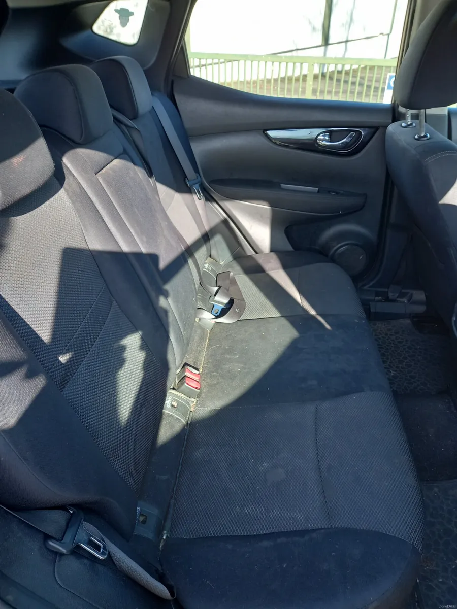 2017 Nissan Qashqai 1.5 Diesel - Image 2