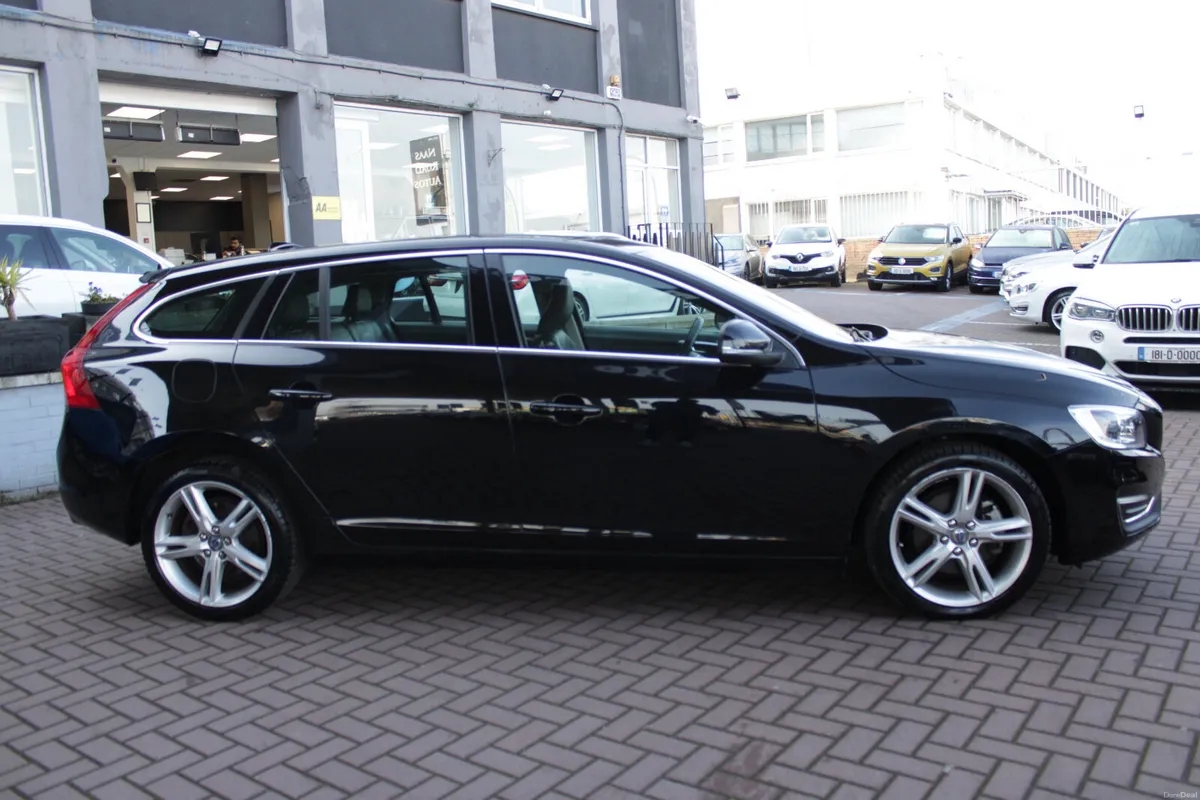 2018 VOLVO V60 2.0 D4 5DR AUTO ESTATE - Image 3