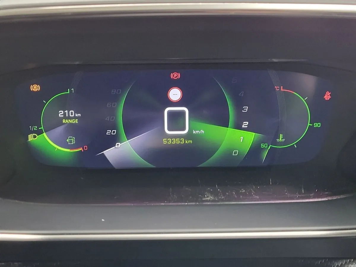 Peugeot 2008 1.2 Puretech 130bhp GT Line - Image 4