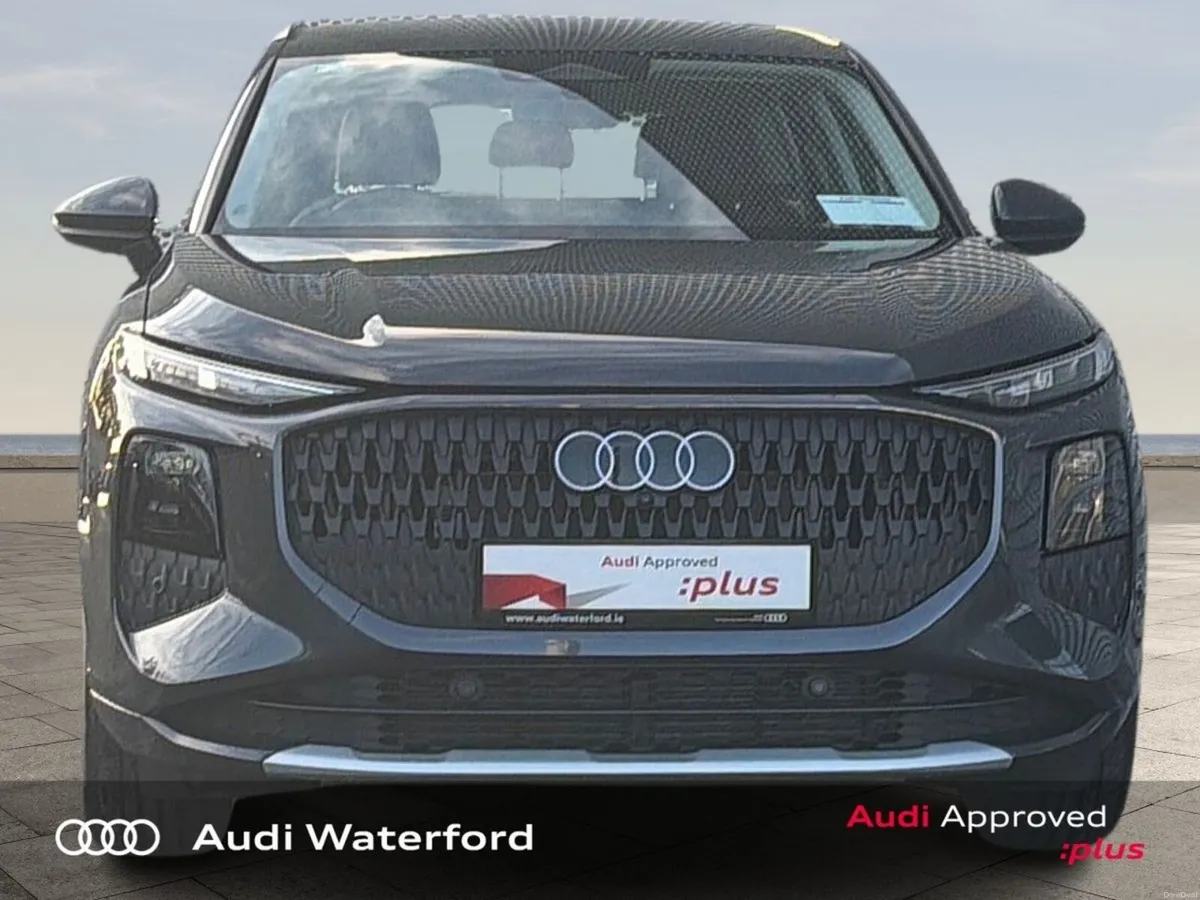 Audi Q3 TDI S-T SE - Image 2