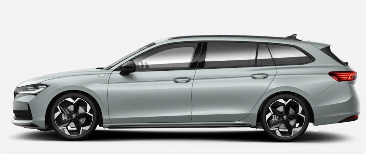 Skoda Superb 2.0TDI SPORTLINE COMBI *IN STOCK* €13 - Image 3