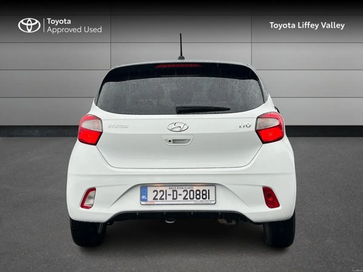 Hyundai i10 DELUXE PLUS 2 TONE ROOF 5DR - Image 4