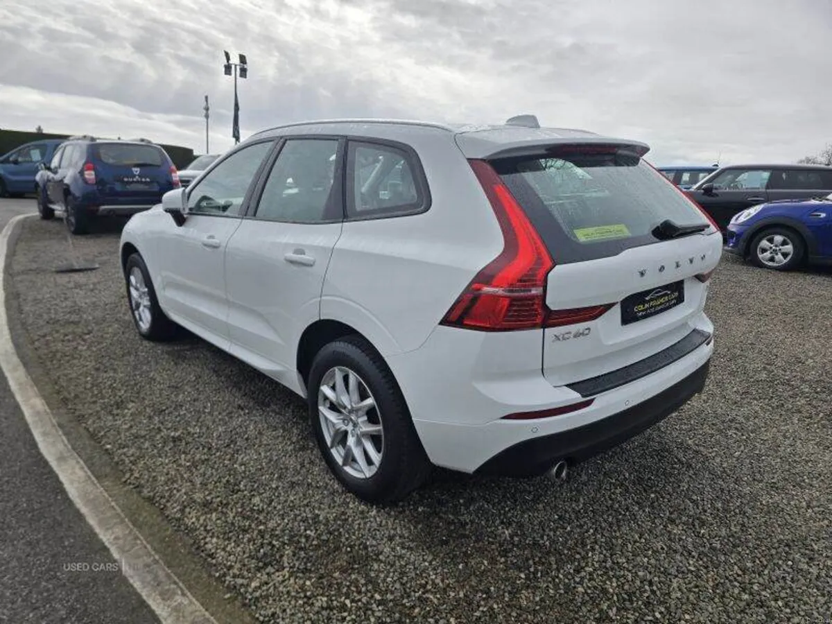 Volvo XC60 2.0 D4 AWD MOMENTUM AUTO - Image 3