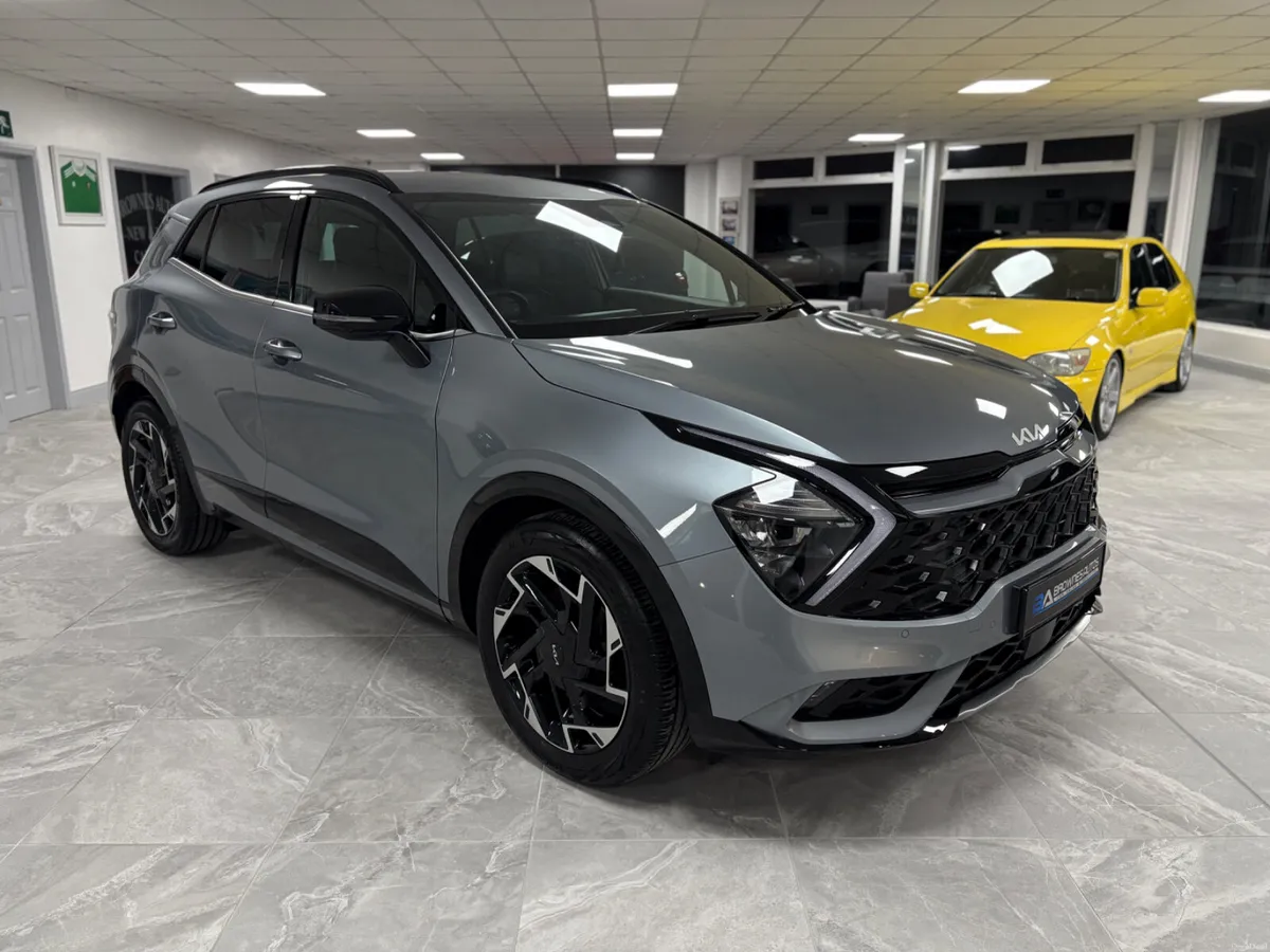 2023 Kia Sportage GT-Line Automatic - Image 3