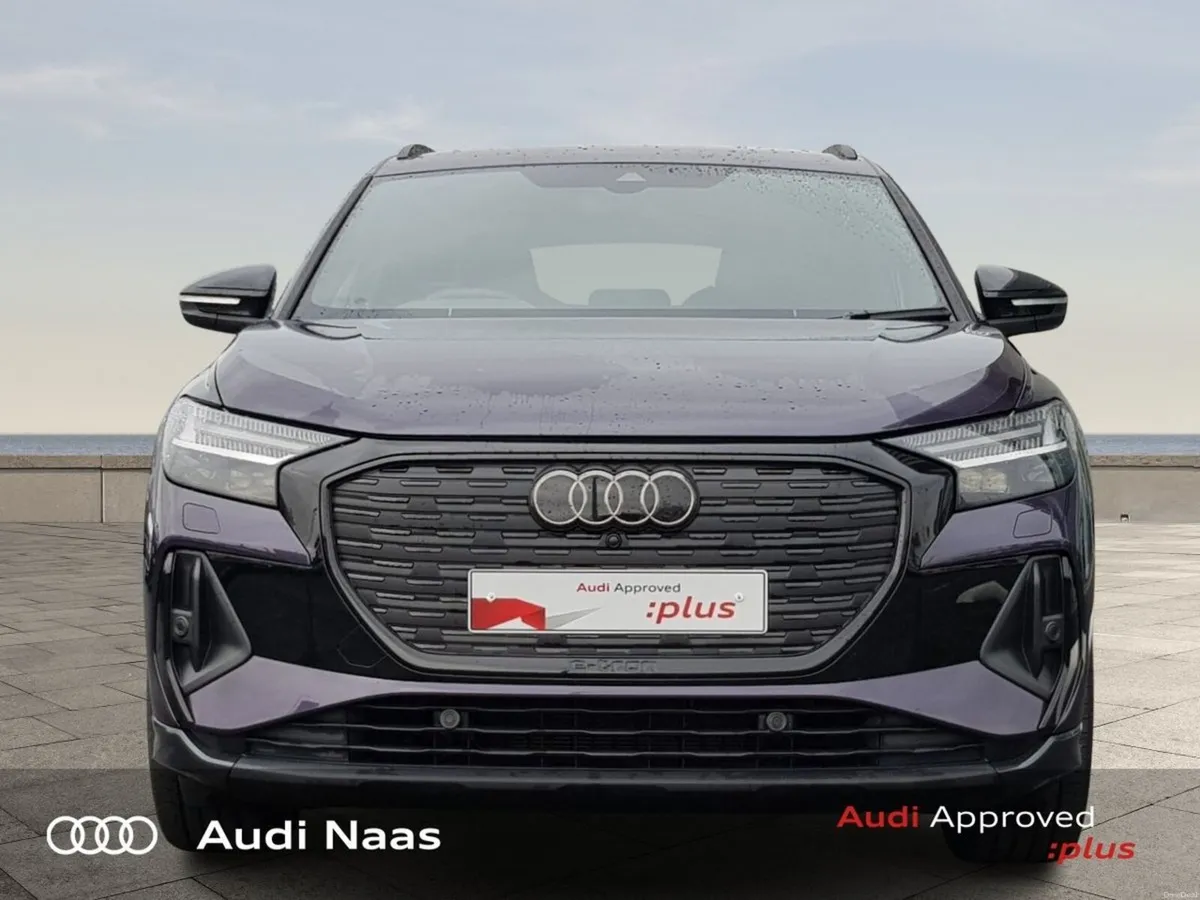 Audi Q4 e-tron Black Edition 45 Quattro S-Line - Image 2