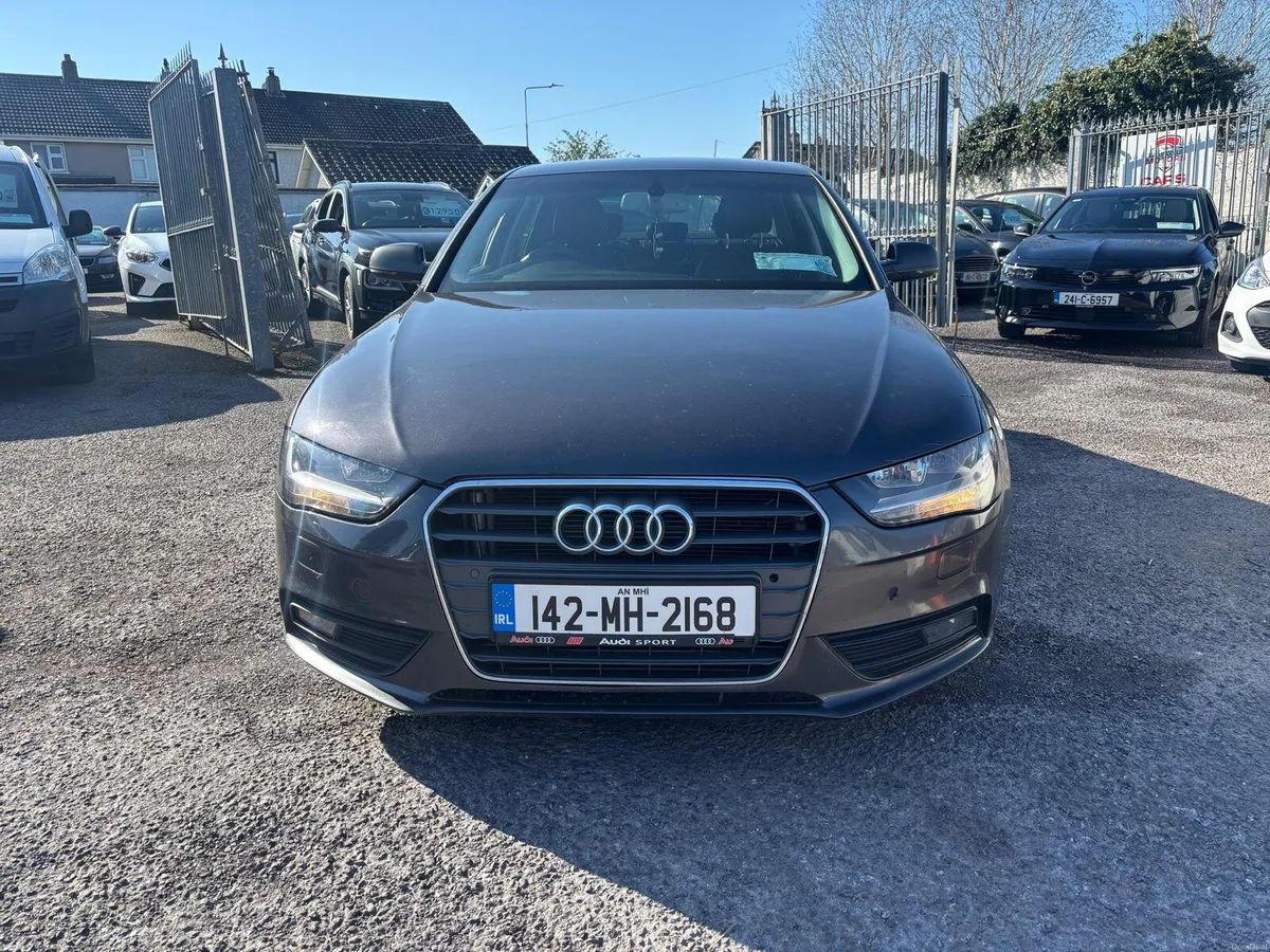 Audi A4 2014  2.0 DIESEL  LEATHER - Image 3