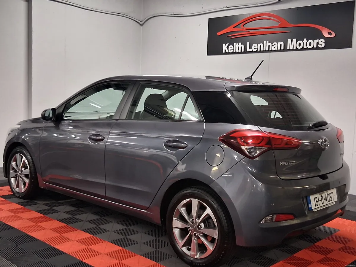 2015 Hyundai i20 **LOW KMS - FSH** - Image 3
