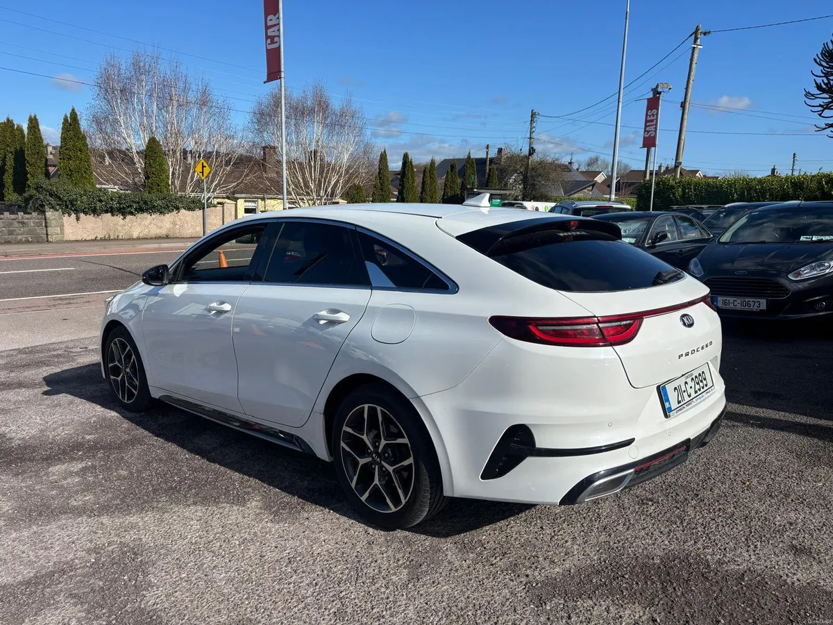 Kia      PRO Ceed 2021  GT  LINE  DIESEL - Image 2