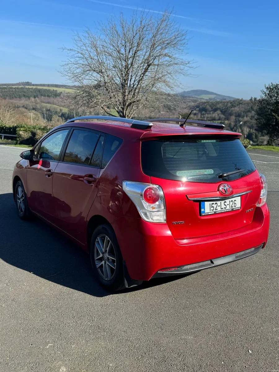 Toyota verso 2015 - Image 4