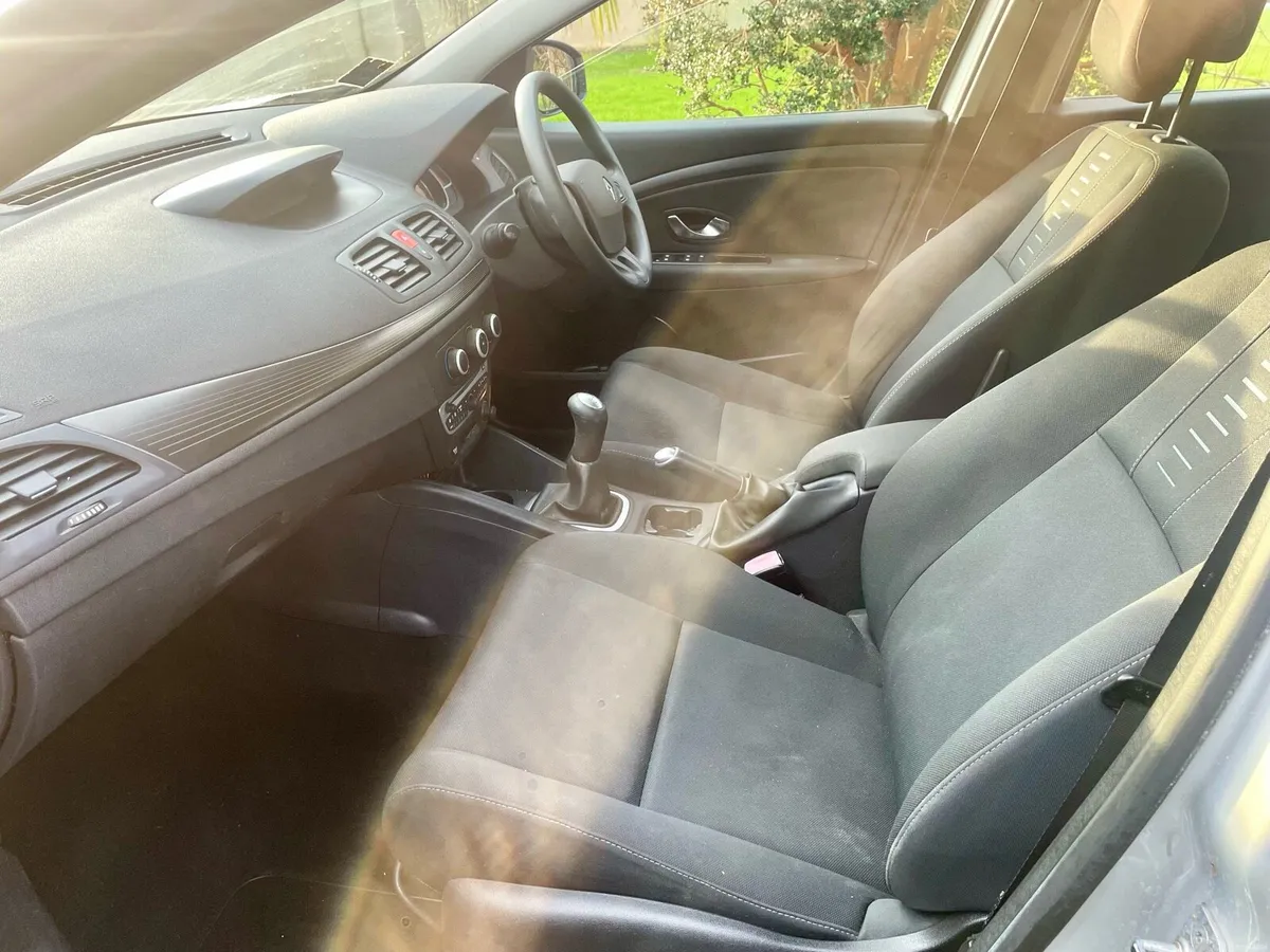 10 Renault Megane 1.5 DCI  €1250 - Image 4
