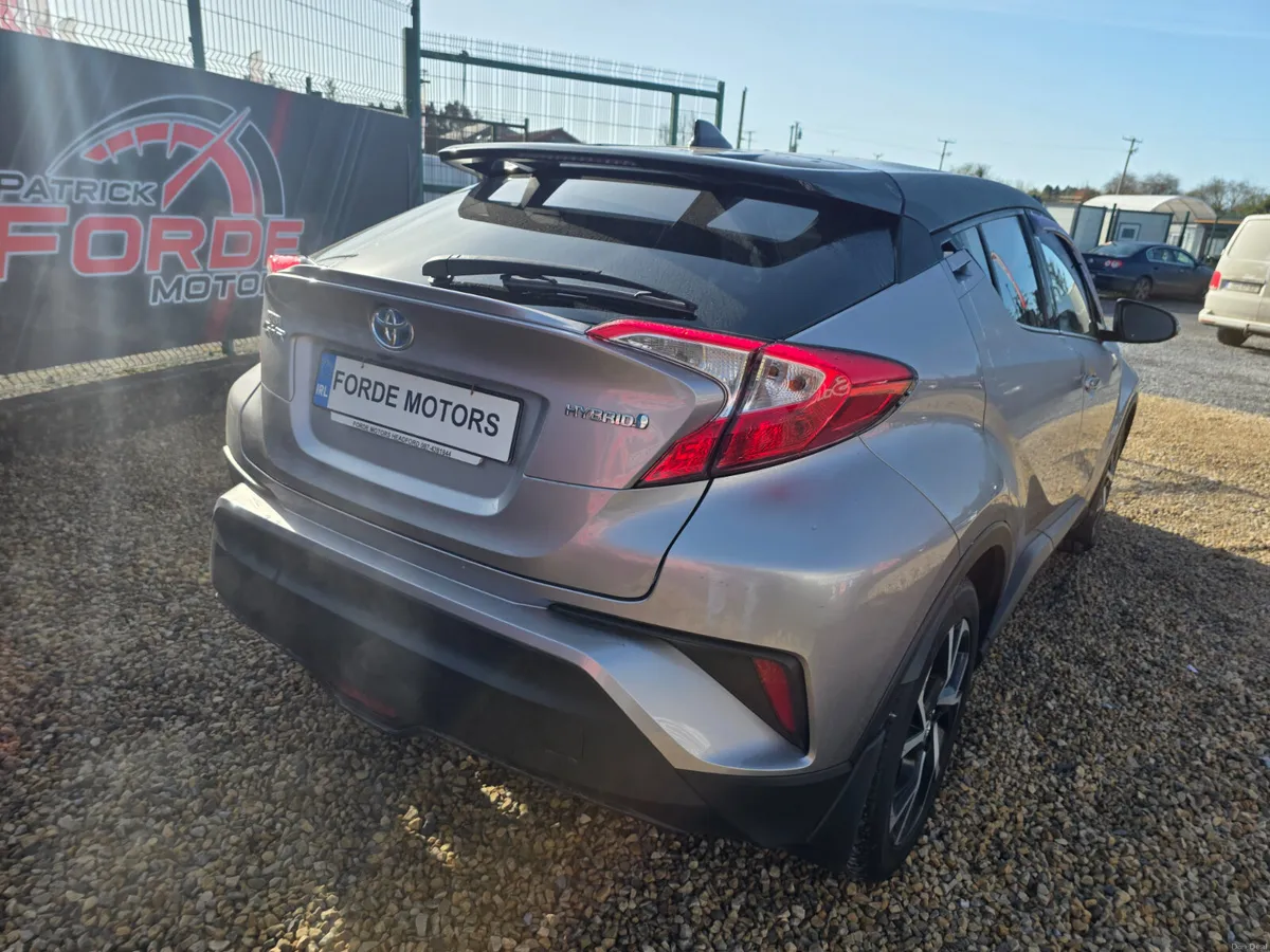 Toyota C-HR 2018 - Image 4