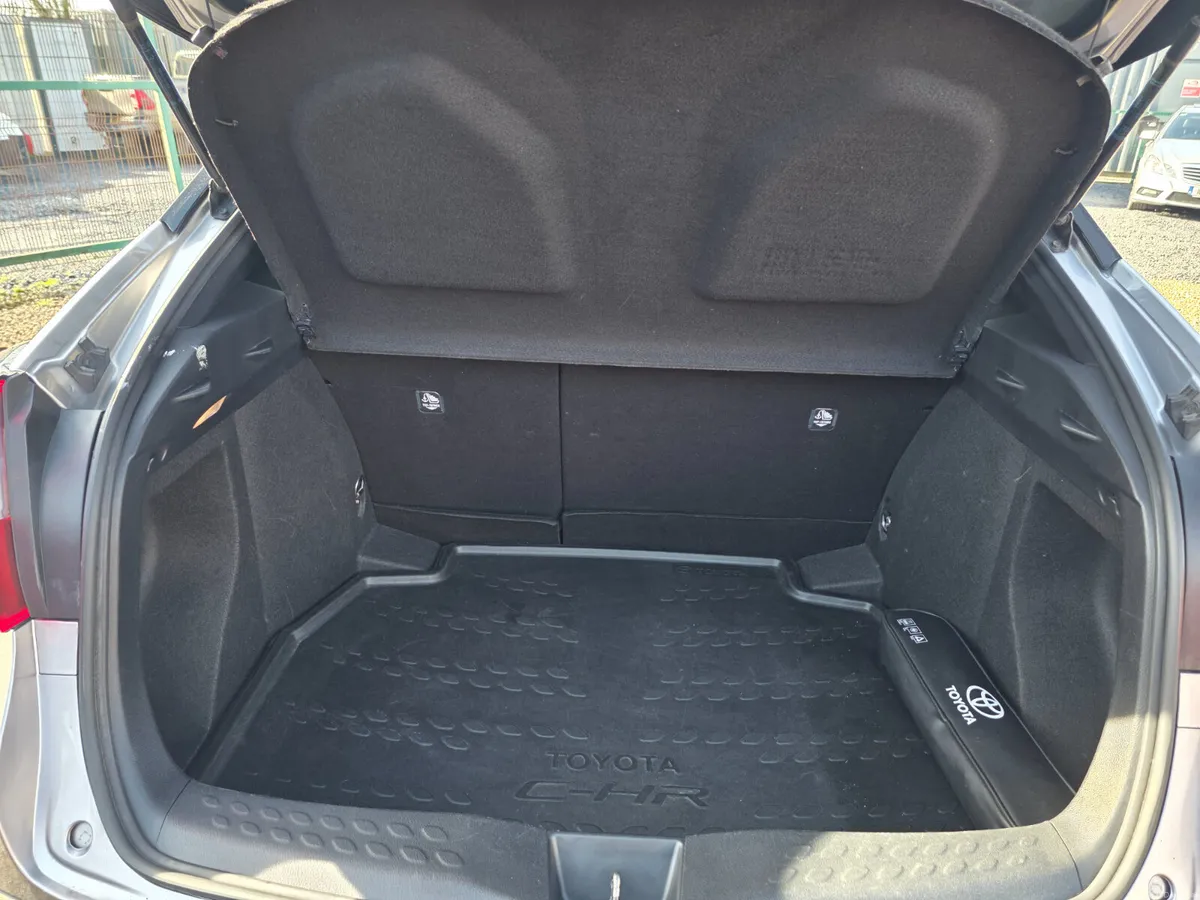 Toyota C-HR 2018 - Image 6