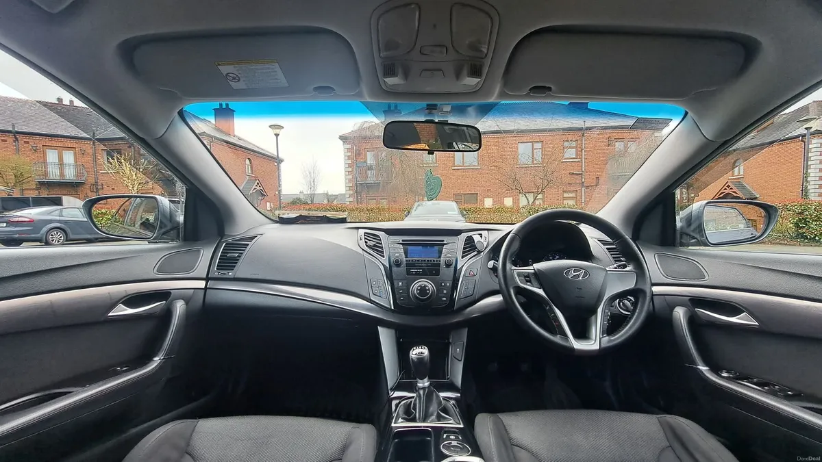 Hyundai i40 2011 NCT OCT 26 & TAX JUN 26 - Image 4