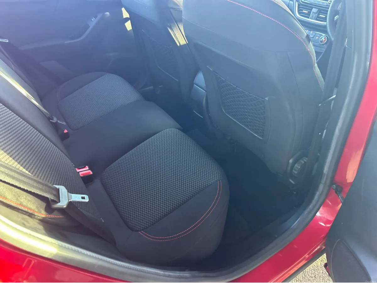 Ford Puma ST-LINE 5DR 1.0T 125 MHEV M6 4DR - Image 2