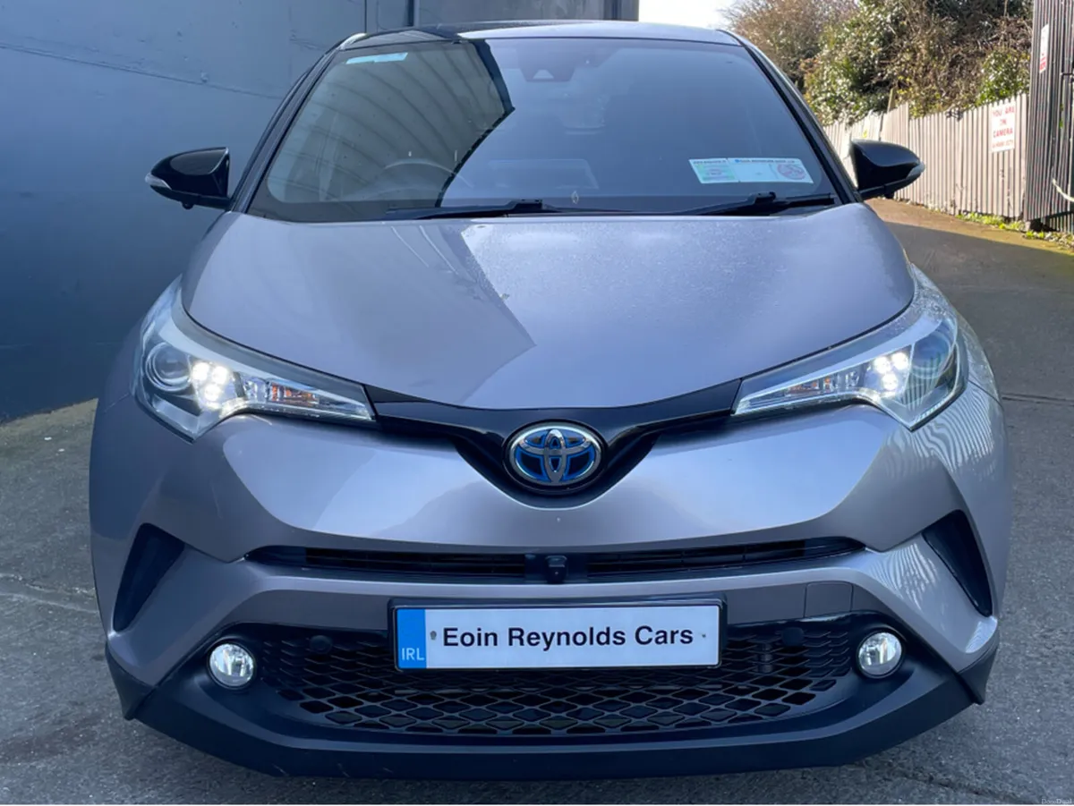 Toyota C-HR HYBRID LUNA SPORT AUTO HIGH SPEC! - Image 3