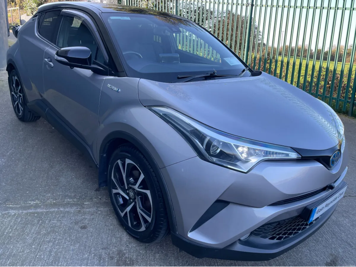 Toyota C-HR HYBRID LUNA SPORT AUTO HIGH SPEC! - Image 2