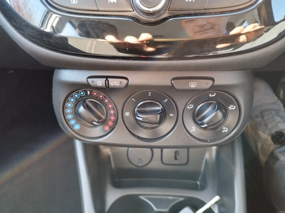 2016 Vauxhall Corsa 1.2 cdti Sri Vx-Line - Image 2