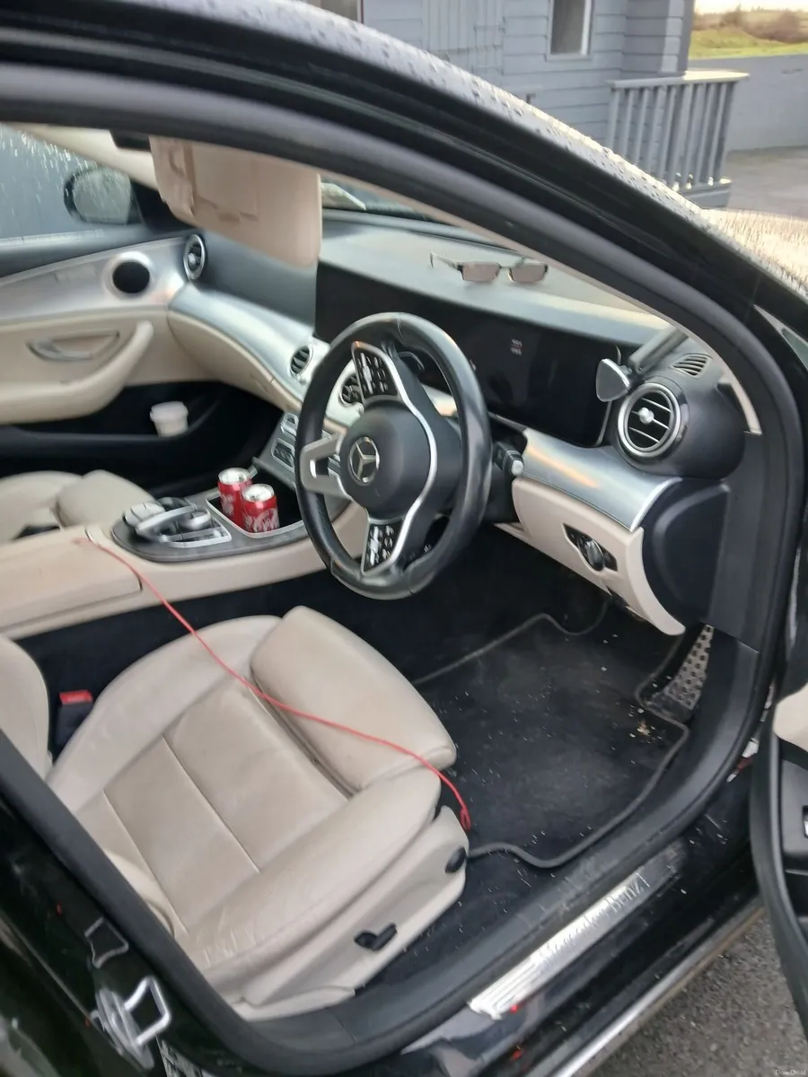 Mercedes-Benz E-Class 2019 - Image 2