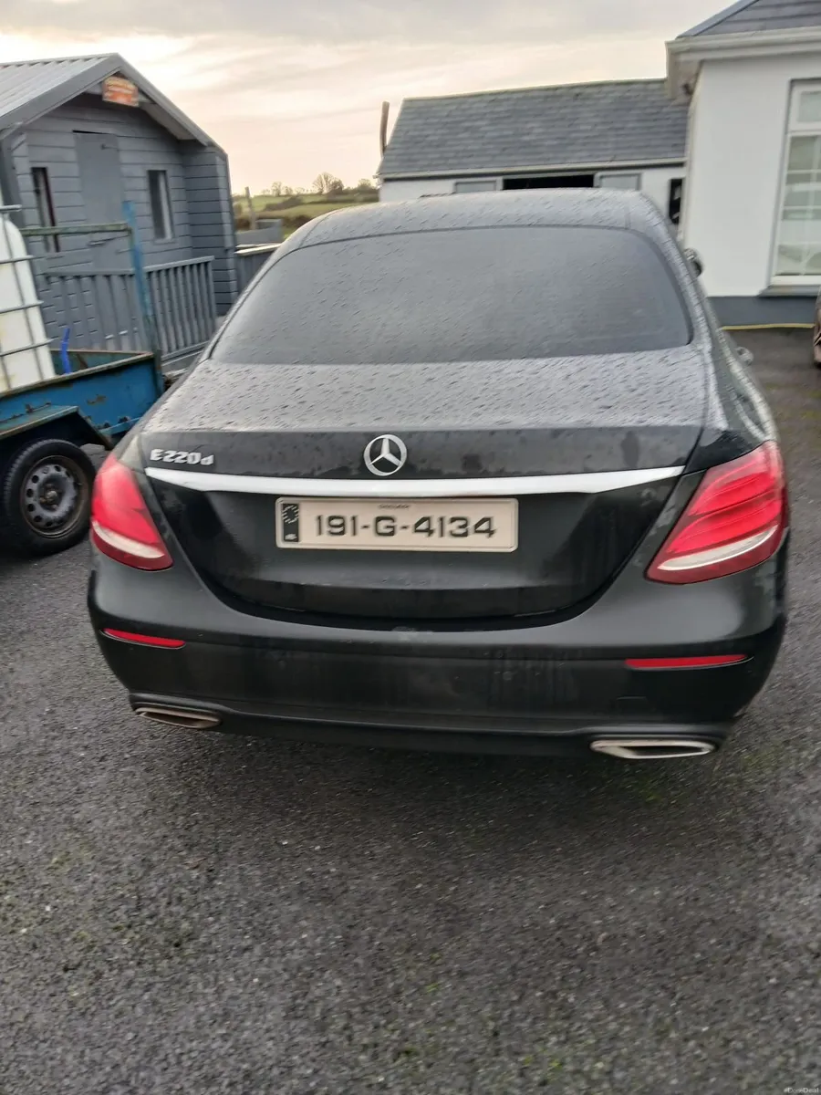 Mercedes-Benz E-Class 2019 - Image 4