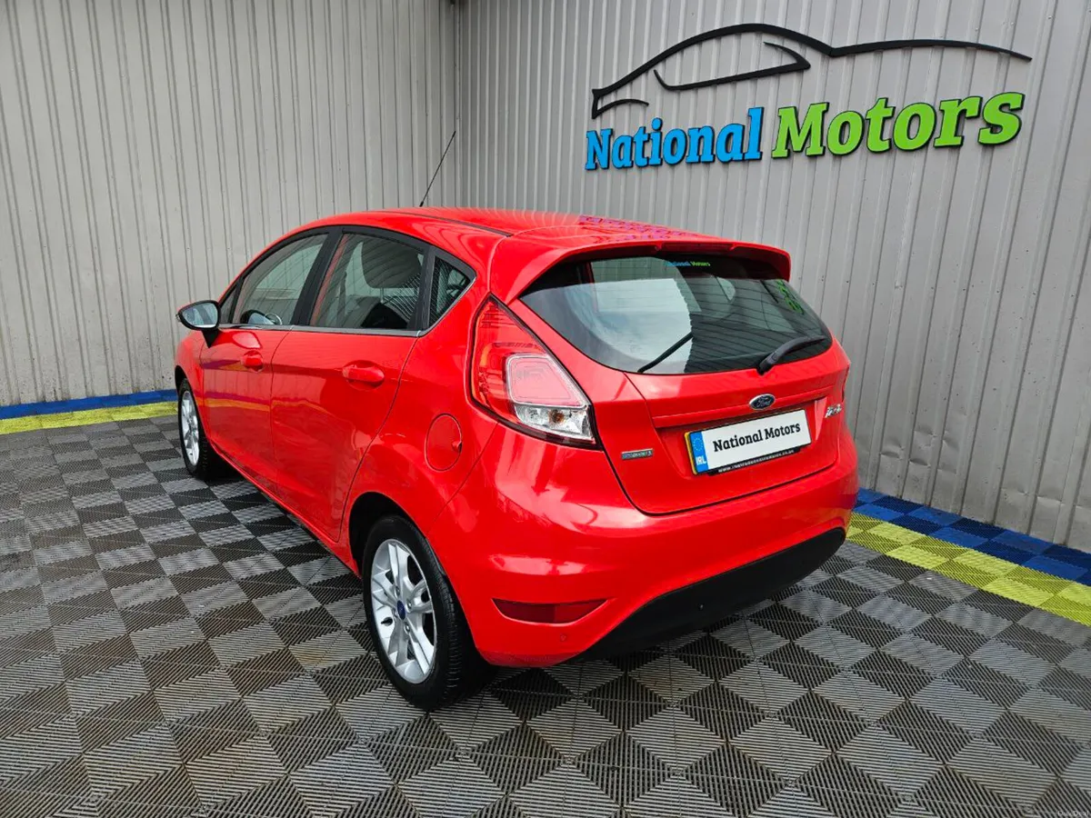 2014 Ford Fiesta 1.0 Petrol ZETEC - Image 5