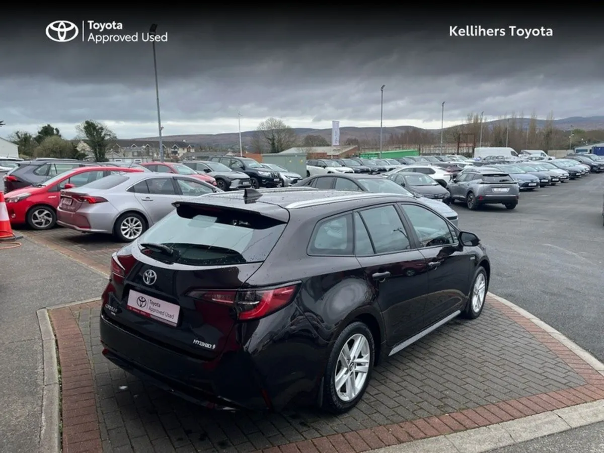 Toyota Corolla HYBRID ELECTRIC LUNA - Image 2