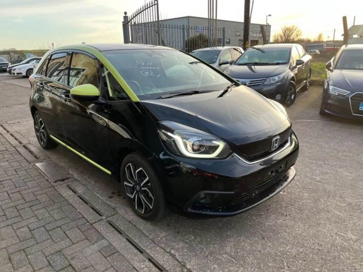 Honda Fit Hybrid - Image 3