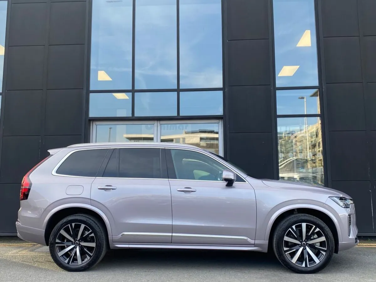 Volvo XC90 T8 Core Recharge AWD Auto (PHEV) - Image 4