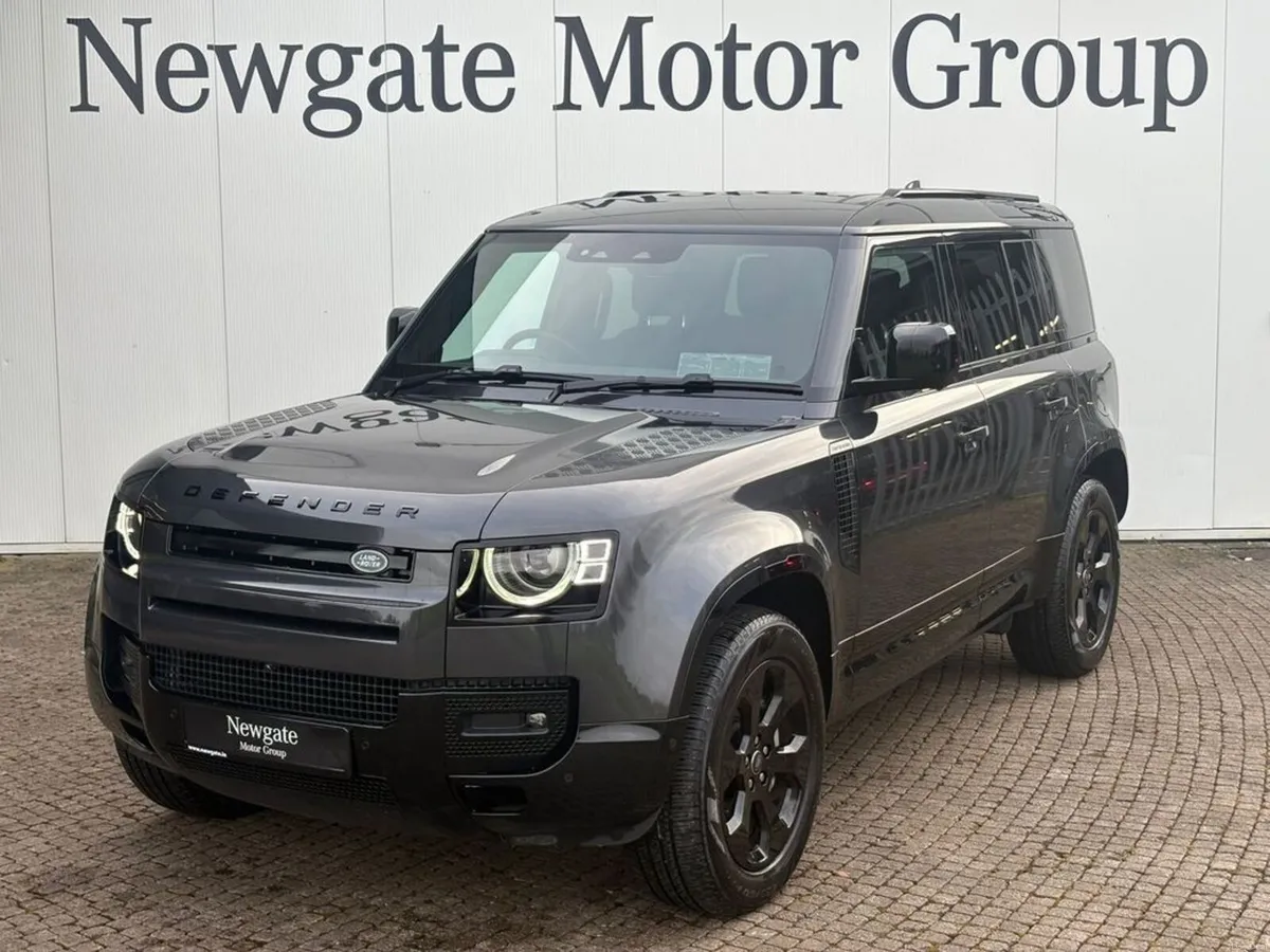 Land Rover Defender HSE PHEV Petrol - Image 1