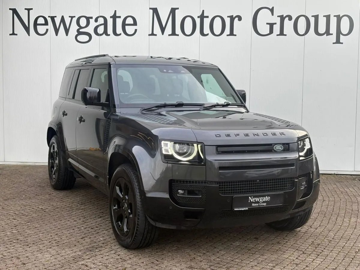 Land Rover Defender HSE PHEV Petrol - Image 3