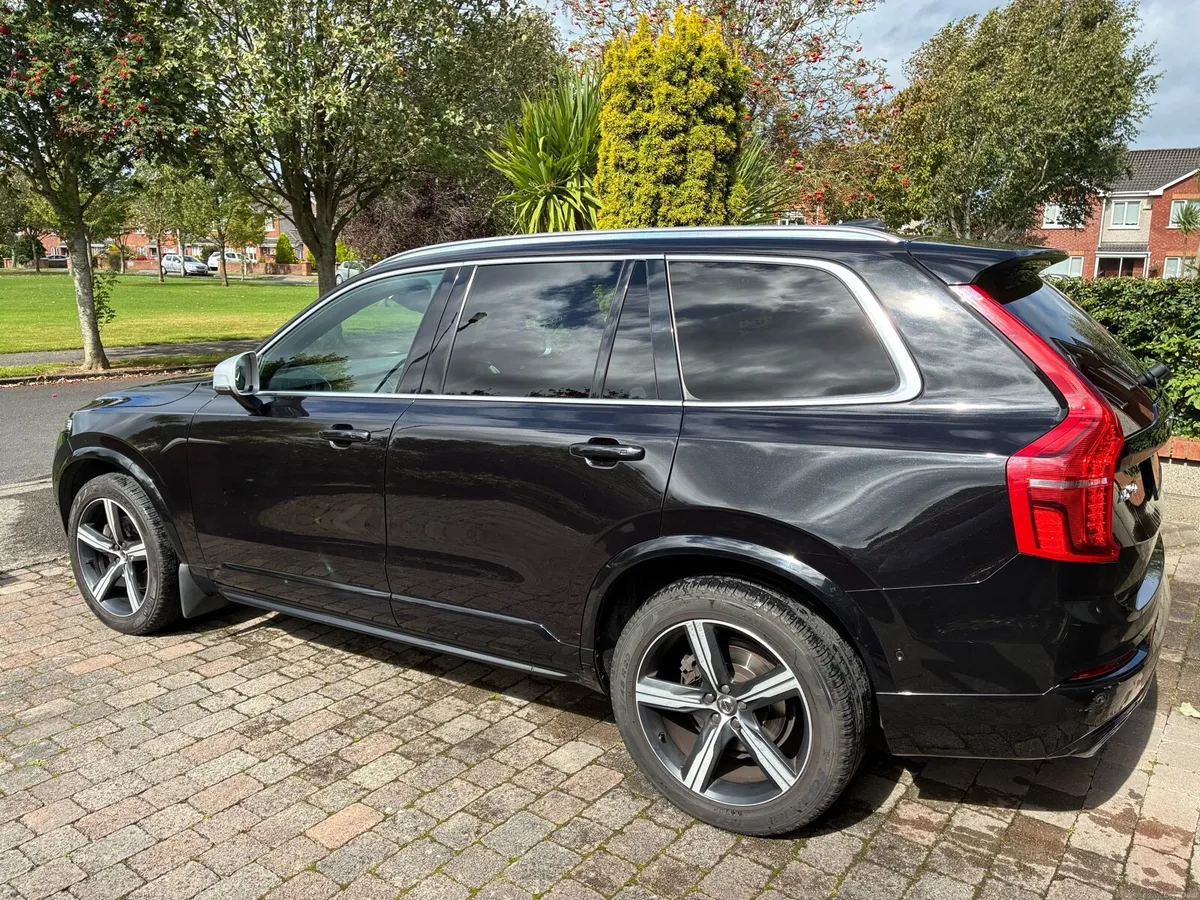 Volvo XC90 - Image 2
