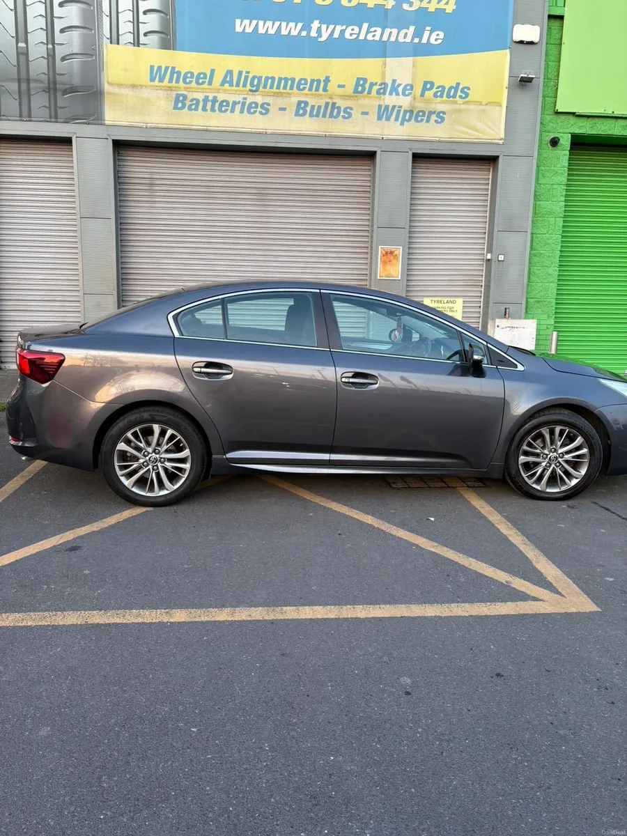 Toyota avensis - Image 4