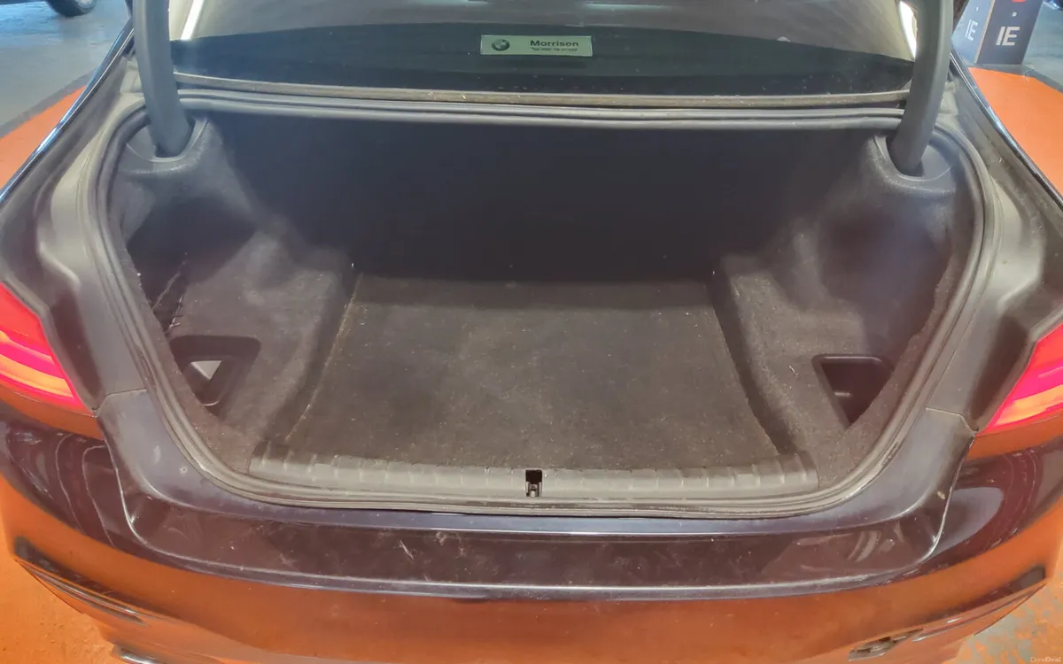 BMW 5-Series 2018 - Image 4