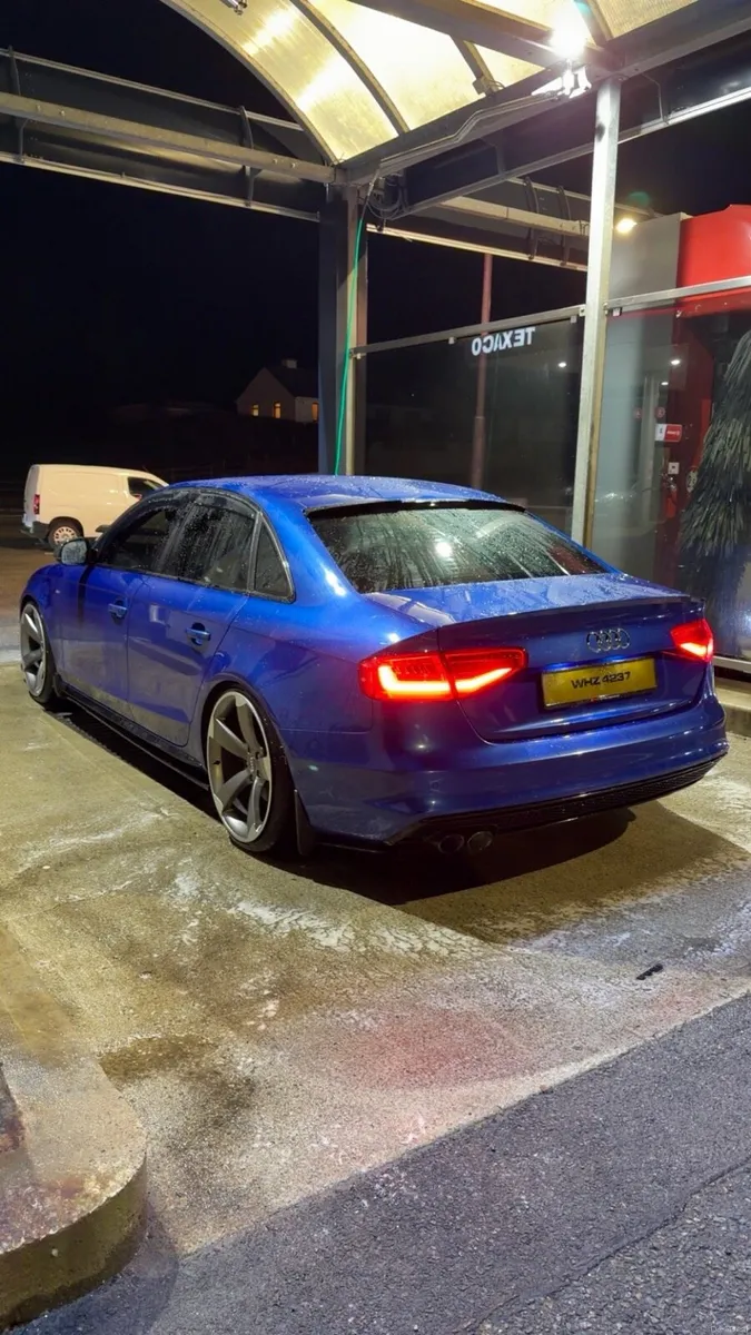 2015 Audi A4 S-Line Black Edition Plus - Image 4