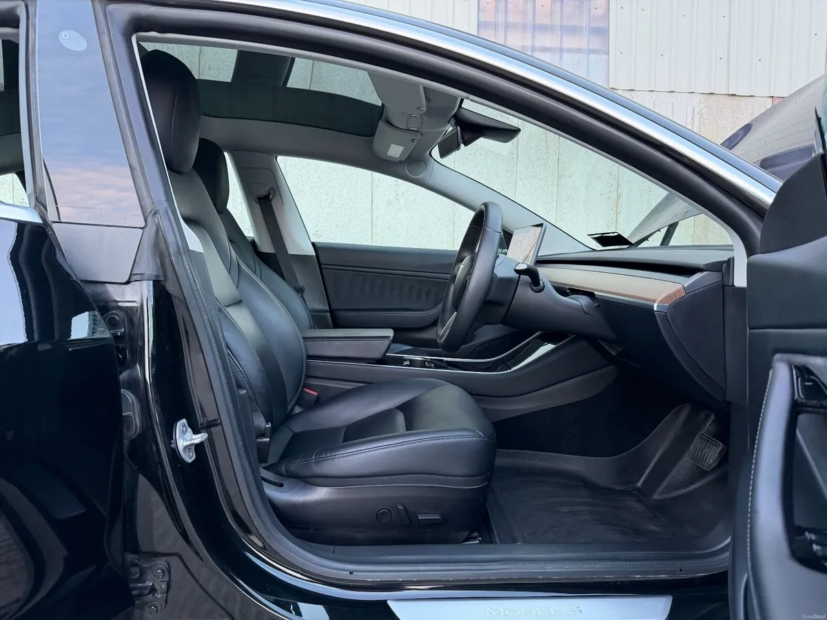 Tesla Model 3 2020 Long Range AWD - Image 3
