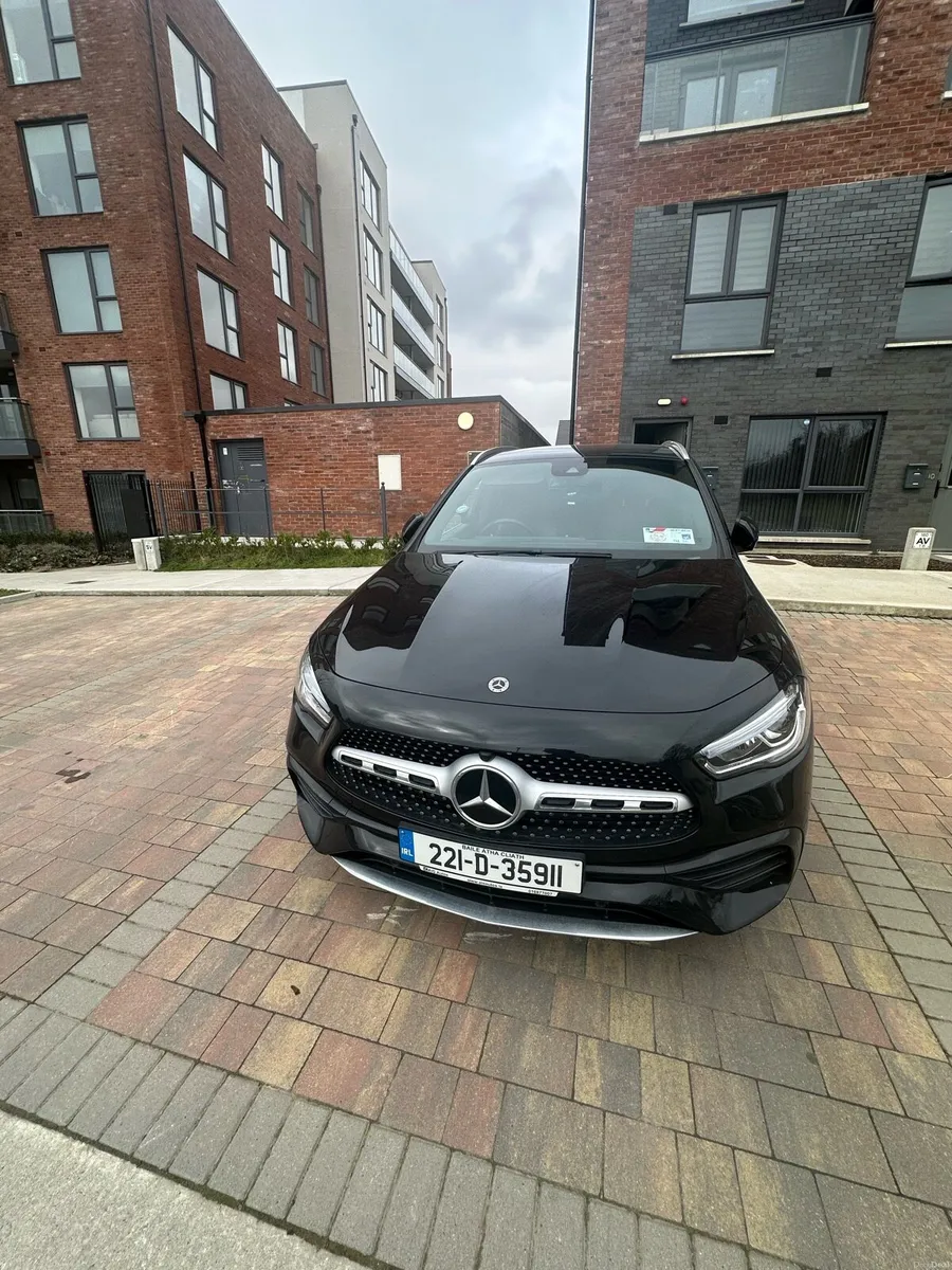Mercedes Benz GLA - Image 1