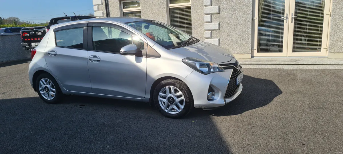 Toyota Yaris 2015 - Image 4