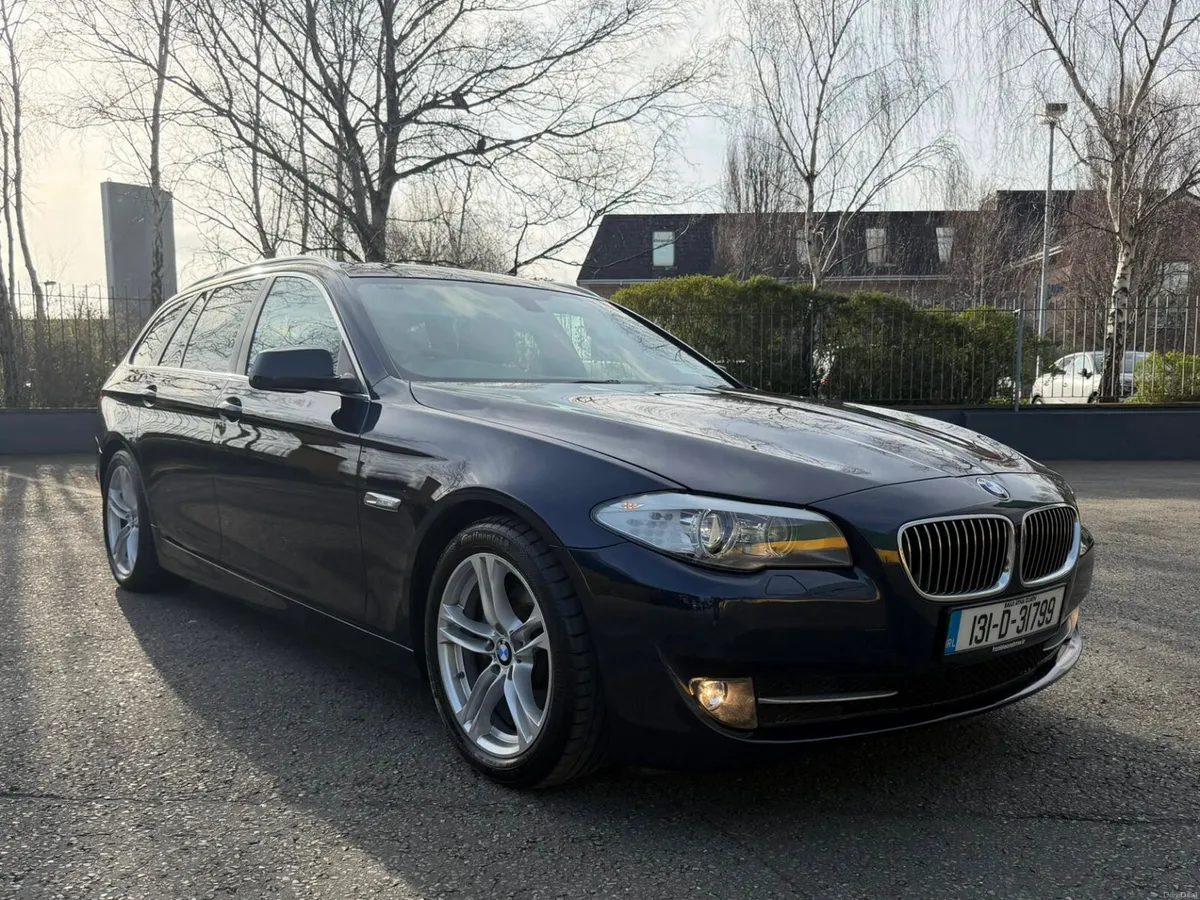 BMW 520D Touring Automatic - Image 1