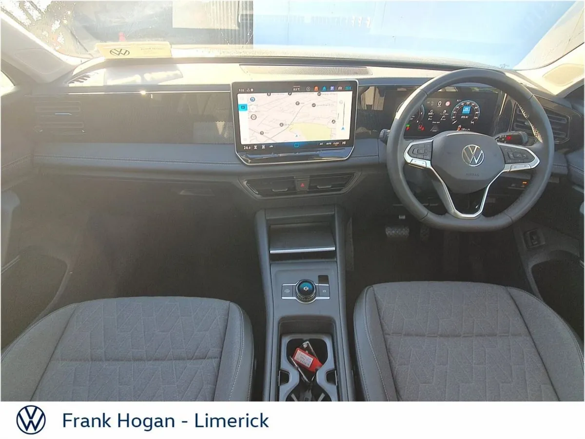 Volkswagen Tiguan COMMERCIAL 2.0TDI DSG 150HP ( PR - Image 2