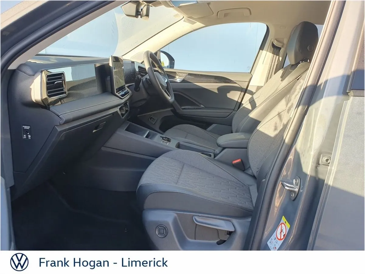 Volkswagen Tiguan COMMERCIAL 2.0TDI DSG 150HP ( PR - Image 4